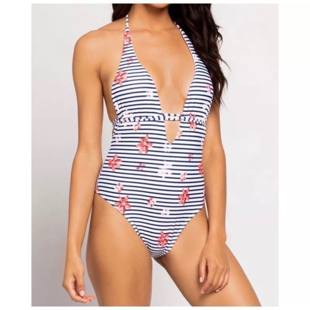 NEW L*SPACE Pamela OnePiece Swimsuit in Floral Bay